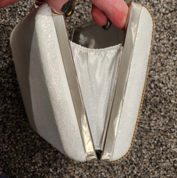 $5 Item! Silver Rhinestone Evening Bag Damaged - Picture 9 of 13